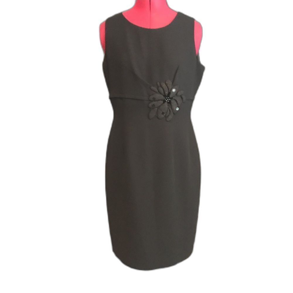 Ellen Tracy Dress Women's Size 10 Chic Black Midi Dress with Floral Accent